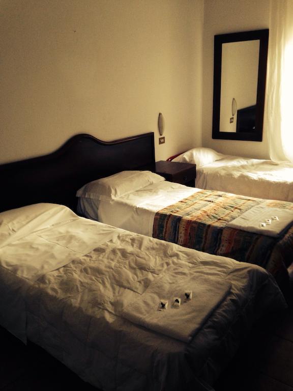 Hotel Medea Milan Room photo